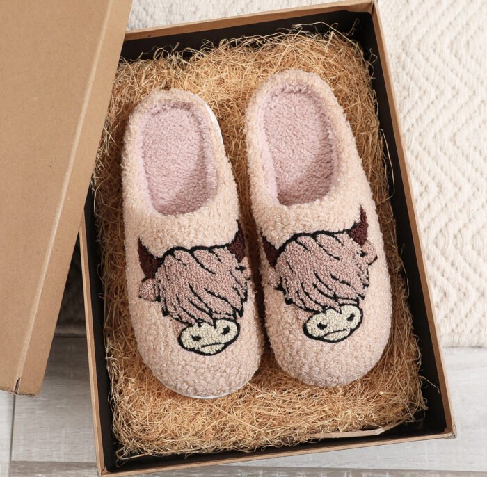 Highland Cow Printing Cotton Slippers - Image 3