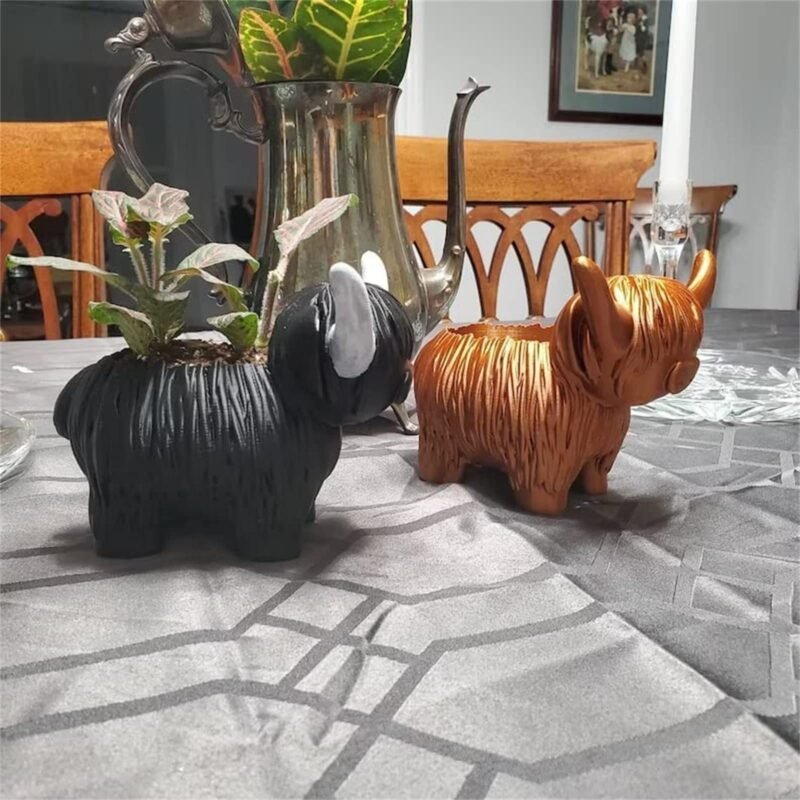 Highland Cow Flower Pot Statue Resin