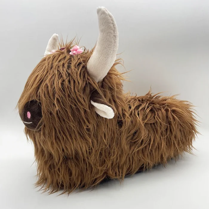 Highland Cow Fashion Plush Slippers - Image 4
