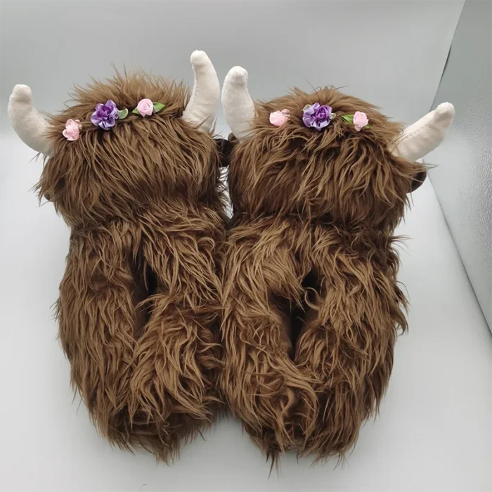 Highland Cow Fashion Plush Slippers - Image 2
