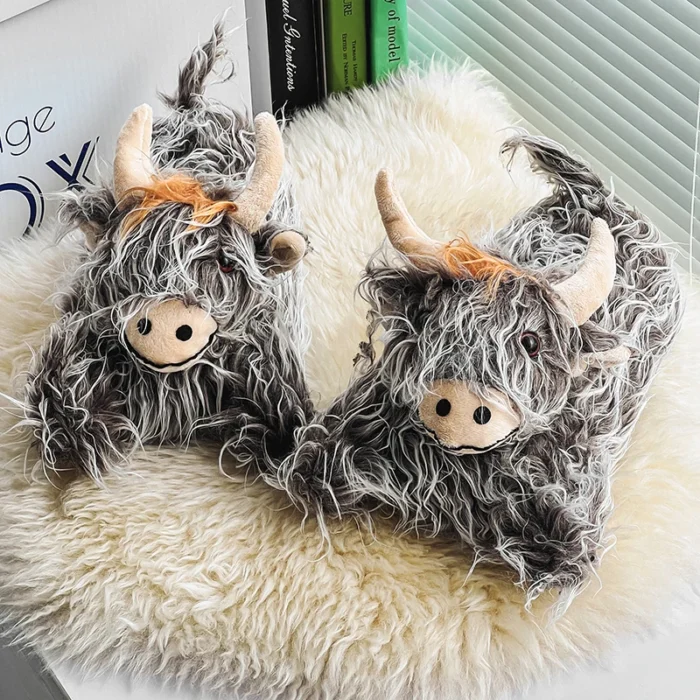 Highland Cow Slippers Plush - Image 2